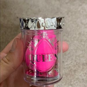 Brand New BEAUTY BLENDER